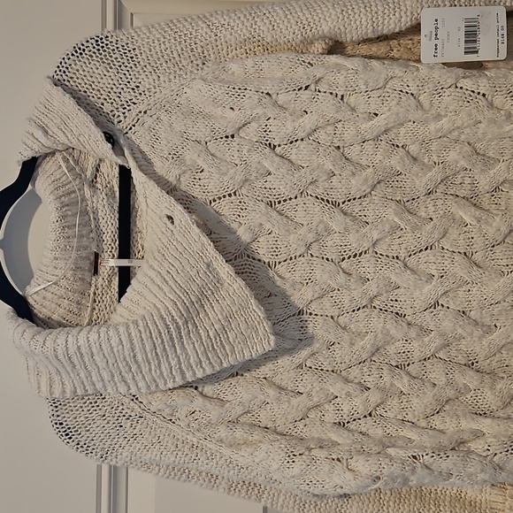 Free People Ivory Sweater NWT, Size XS - Picture 8 of 15